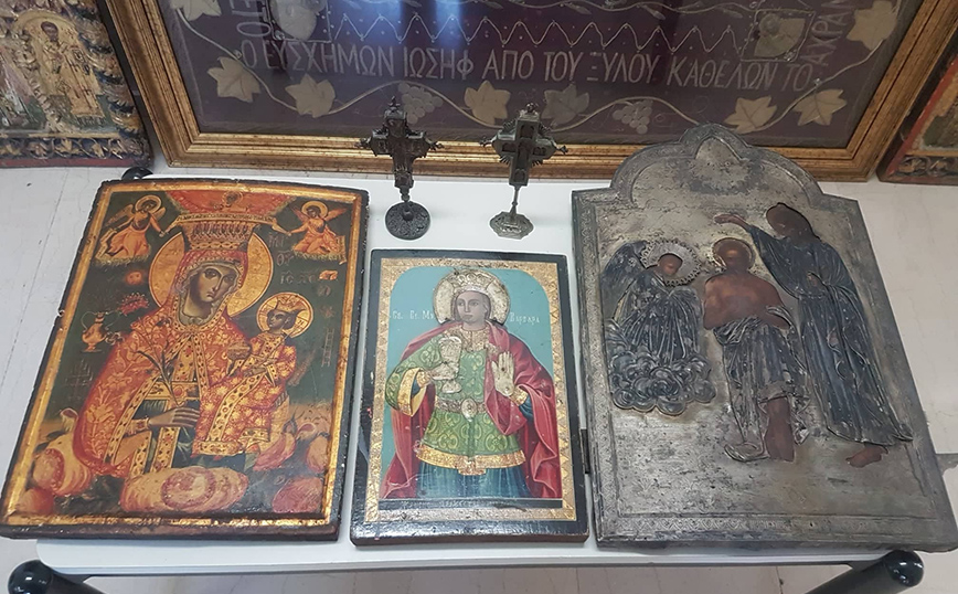 Συνελήφθη ένα άτομο στο σπίτι του οποίου βρέθηκαν εκκλησιαστικές εικόνες βυζαντινής και μεταβυζαντινής περιόδου Συνελήφθη ένα άτομο στο σπίτι του οποίου βρέθηκαν εκκλησιαστικές εικόνες βυζαντινής και μεταβυζαντινής περιόδου