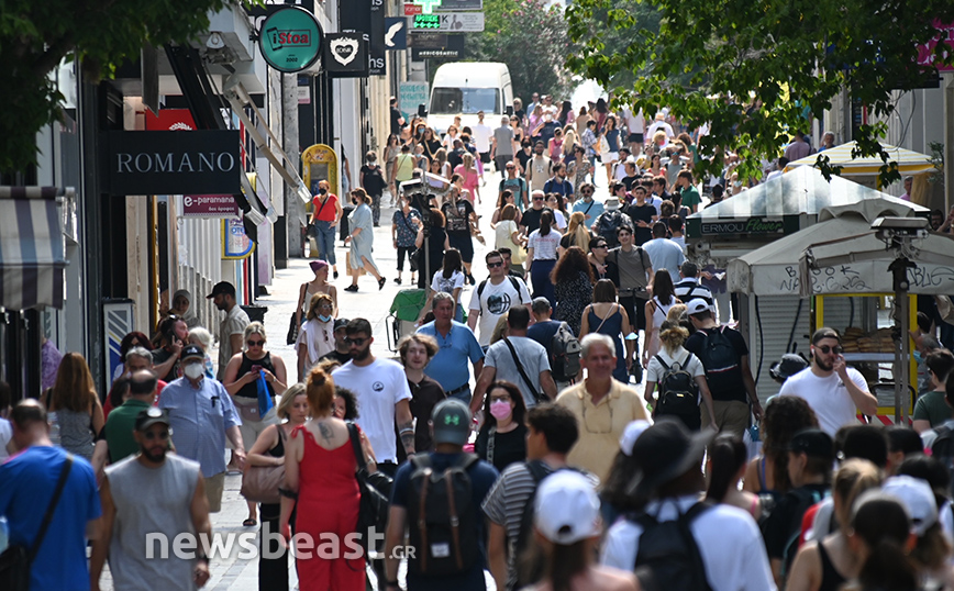 Πρεμιέρα για τις θερινές εκπτώσεις 2022: Ο φακός του Newsbeast στην Ερμού