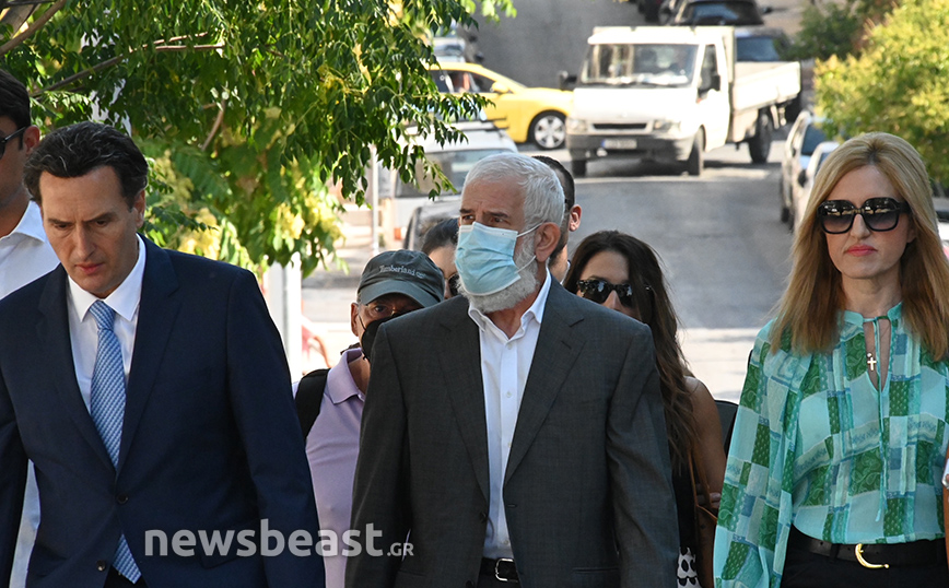 Πέτρος Φιλιππίδης: «Την έσπρωξε σε ένα τραπέζι και προέβη σε πράξη που συνιστά βιασμό»
