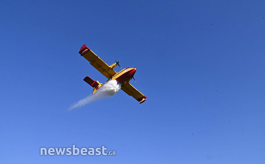 Φωτιά στη Μάνδρα Φωτιά στη Μάνδρα