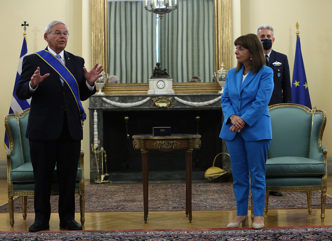 Ο Μπομπ Μενέντεζ Ο Μπομπ Μενέντεζ