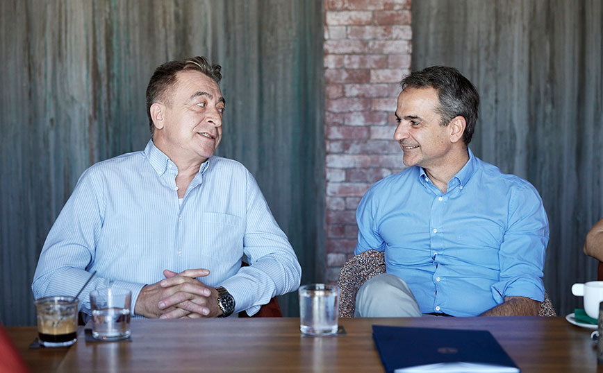 Συζήτηση με τους ωφελούμενους του προγράμματος απασχόλησης του ΔΥΠΑ