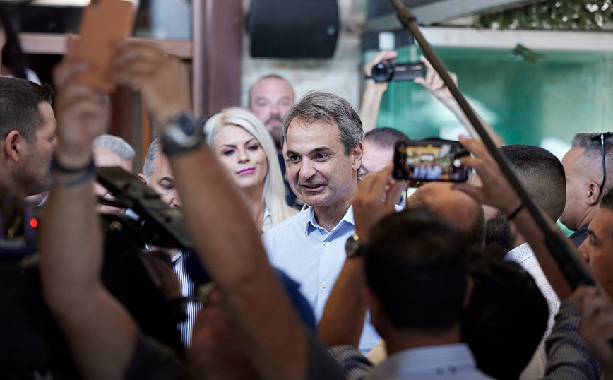 Ο Κυριάκος Μητσοτάκης σε περιοδεία Ο Κυριάκος Μητσοτάκης σε περιοδεία