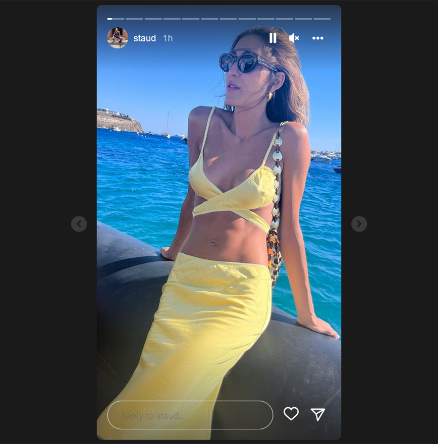 Ο Έλον Μασκ με καστανή καλλονή στη Μύκονο Ο Έλον Μασκ με καστανή καλλονή στη Μύκονο