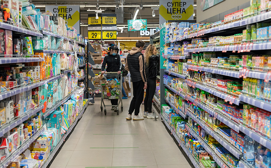 Ρωσία: Τα ρωσικά προϊόντα αντικαθιστούν τα εισαγόμενα στα ράφια των σούπερ μάρκετ
