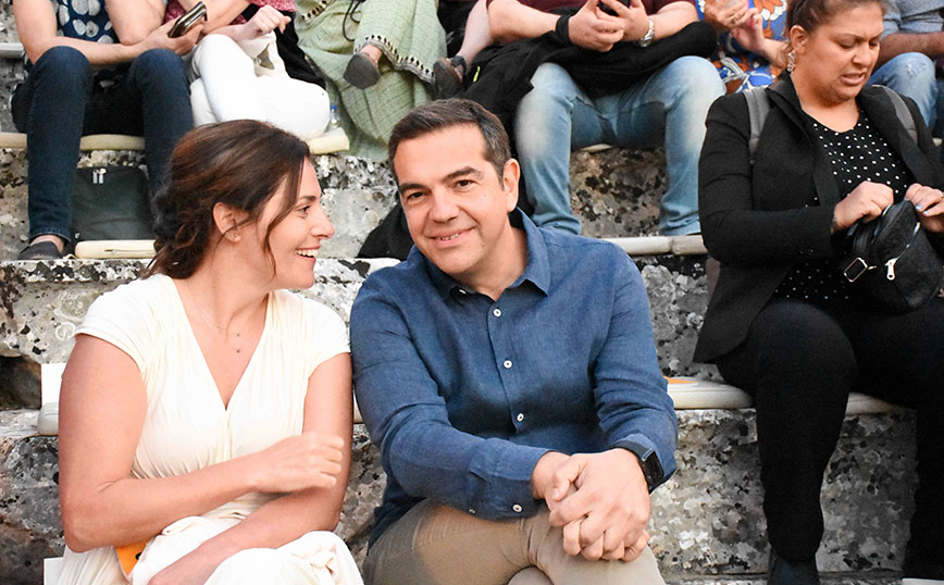 ΠΑΡΑΣΤΑΣΗ Η ΜΗΔΕΙΑ ΤΟΥ ΜΠΟΣΤ ΣΤΗΝ ΕΠΙΔΑΥΡΟ ΠΑΡΟΥΣΙΑ ΤΟΥ ΠΡΟΕΔΡΟΥ ΤΟΥ ΣΥΡΙΖΑ ΠΣ ΑΛΕΞΗ ΤΣΙΠΡΑ ΠΑΡΑΣΤΑΣΗ Η ΜΗΔΕΙΑ ΤΟΥ ΜΠΟΣΤ ΣΤΗΝ ΕΠΙΔΑΥΡΟ ΠΑΡΟΥΣΙΑ ΤΟΥ ΠΡΟΕΔΡΟΥ ΤΟΥ ΣΥΡΙΖΑ ΠΣ ΑΛΕΞΗ ΤΣΙΠΡΑ