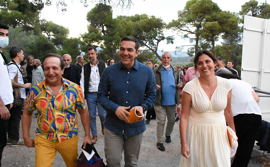 ΠΑΡΑΣΤΑΣΗ Η ΜΗΔΕΙΑ ΤΟΥ ΜΠΟΣΤ ΣΤΗΝ ΕΠΙΔΑΥΡΟ ΠΑΡΟΥΣΙΑ ΤΟΥ ΠΡΟΕΔΡΟΥ ΤΟΥ ΣΥΡΙΖΑ ΠΣ ΑΛΕΞΗ ΤΣΙΠΡΑ ΠΑΡΑΣΤΑΣΗ Η ΜΗΔΕΙΑ ΤΟΥ ΜΠΟΣΤ ΣΤΗΝ ΕΠΙΔΑΥΡΟ ΠΑΡΟΥΣΙΑ ΤΟΥ ΠΡΟΕΔΡΟΥ ΤΟΥ ΣΥΡΙΖΑ ΠΣ ΑΛΕΞΗ ΤΣΙΠΡΑ