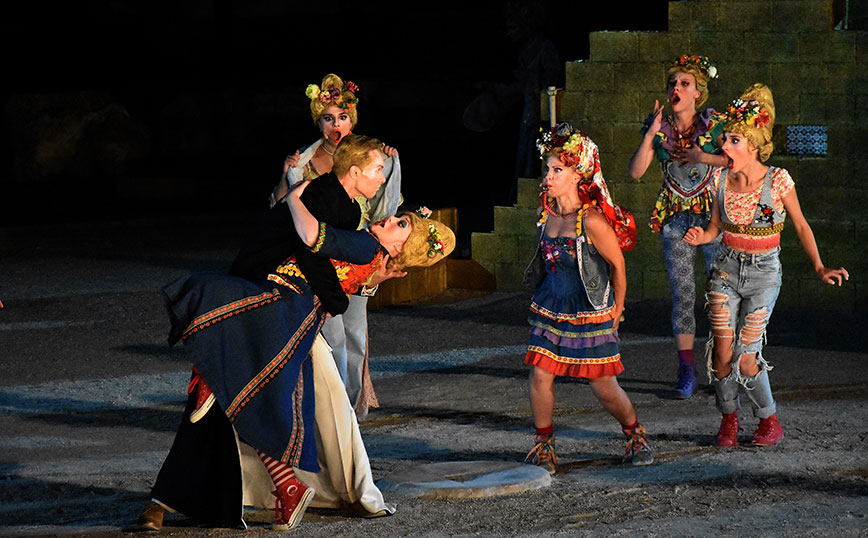 ΠΑΡΑΣΤΑΣΗ Η ΜΗΔΕΙΑ ΤΟΥ ΜΠΟΣΤ ΣΤΗΝ ΕΠΙΔΑΥΡΟ ΠΑΡΟΥΣΙΑ ΤΟΥ ΠΡΟΕΔΡΟΥ ΤΟΥ ΣΥΡΙΖΑ ΠΣ ΑΛΕΞΗ ΤΣΙΠΡΑ ΠΑΡΑΣΤΑΣΗ Η ΜΗΔΕΙΑ ΤΟΥ ΜΠΟΣΤ ΣΤΗΝ ΕΠΙΔΑΥΡΟ ΠΑΡΟΥΣΙΑ ΤΟΥ ΠΡΟΕΔΡΟΥ ΤΟΥ ΣΥΡΙΖΑ ΠΣ ΑΛΕΞΗ ΤΣΙΠΡΑ