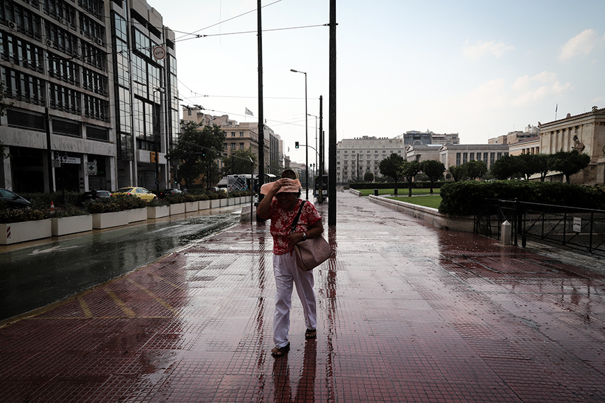 Νέο έκτακτο δελτίο καιρού &#8211; Ισχυρές καταιγίδες από απόψε και για όλη τη Δευτέρα