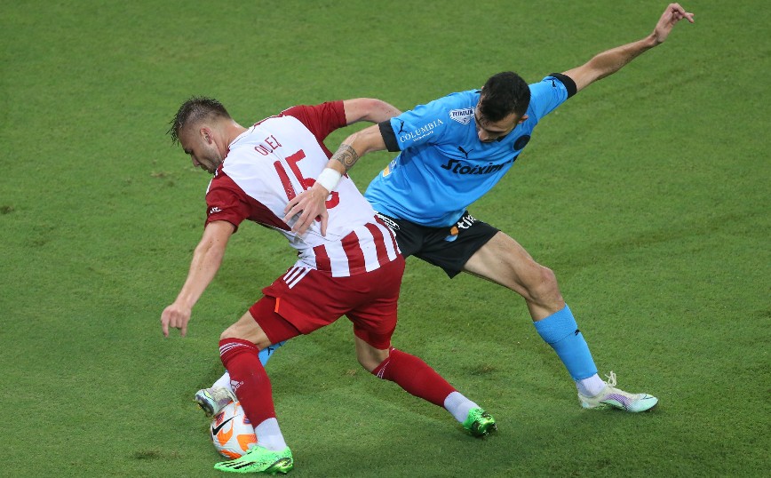 Φάση από τον αγώνα Ολυμπιακός - Απόλλων Λεμεσού Φάση από τον αγώνα Ολυμπιακός - Απόλλων Λεμεσού