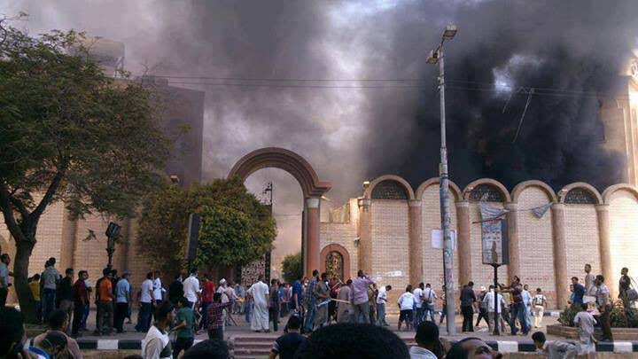 Τραγωδία στην Αίγυπτο: Τουλάχιστον 35 νεκροί και 45 τραυματίες από φωτιά σε εκκλησία &#8211; Οι άνθρωποι ποδοπατήθηκαν