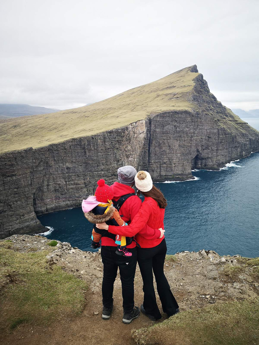 Μικρή Ταξιδιώτισσα Μικρή Ταξιδιώτισσα