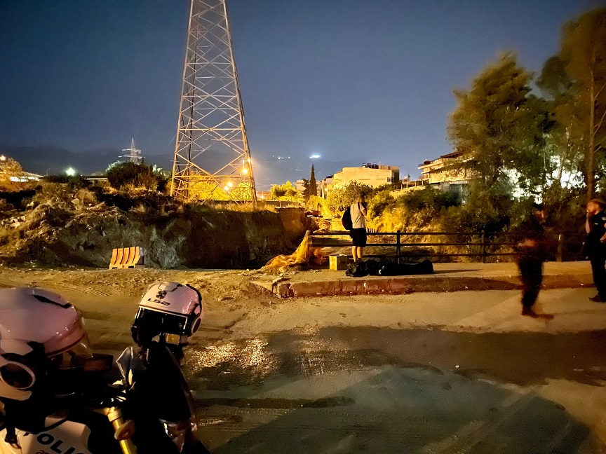 Σορός άνδρα ανασύρθηκε στο Μενίδι Σορός άνδρα ανασύρθηκε στο Μενίδι