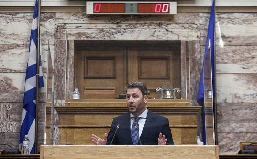 Ανδρουλάκης στους βουλευτές του ΠΑΣΟΚ: Το τρίπτυχό μας είναι «ενότητα, ανανέωση και πολιτική αυτονομία του κόμματος»