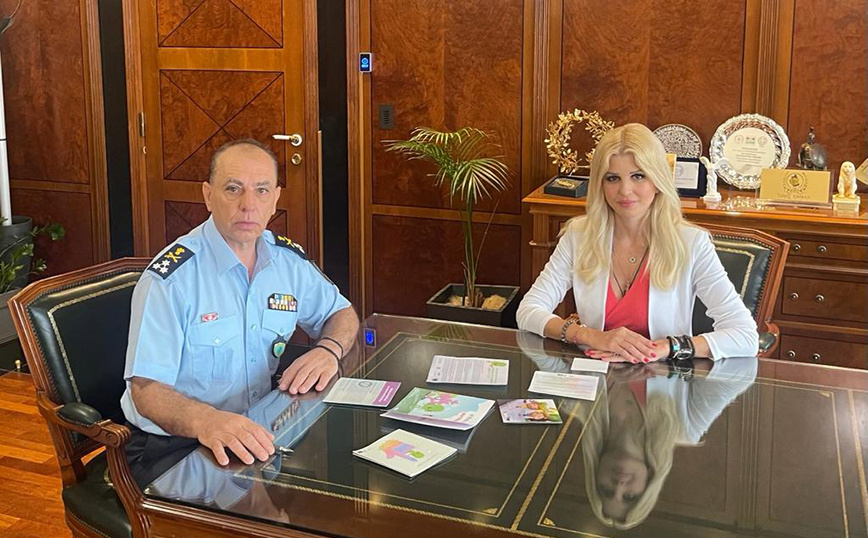 Η Έλενα Ράπτη συναντήθηκε με τον Αρχηγό της Ελληνικής Αστυνομίας, Αντιστράτηγο Κωνσταντίνο Σκούμα