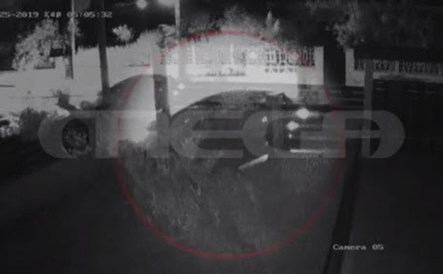 Κόρινθος: Παρέσυρε πεζό, έκανε όπισθεν και πέρασε από πάνω του ενώ έριξε την ευθύνη στην αδερφή του – Δείτε βίντεο