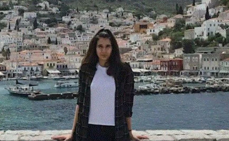Θρήνος στη Λάρισα για τον αιφνίδιο θάνατο 19χρονης ναυτικής δοκίμου – Το ταξίδι στην Τυνησία και το σενάριο της δηλητηρίασης