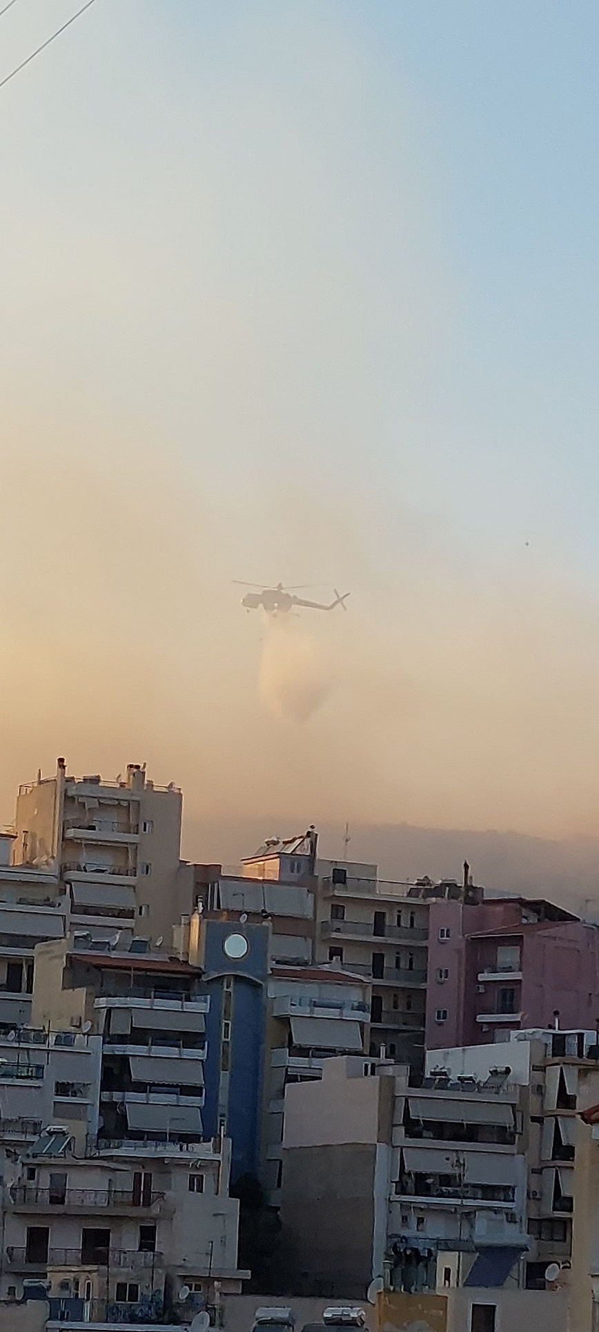 Υπό μερικό έλεγχο η φωτιά στον Κορυδαλλό