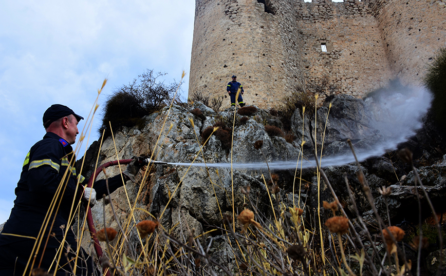 Πυρκαγιά στην Αργολίδα Πυρκαγιά στην Αργολίδα