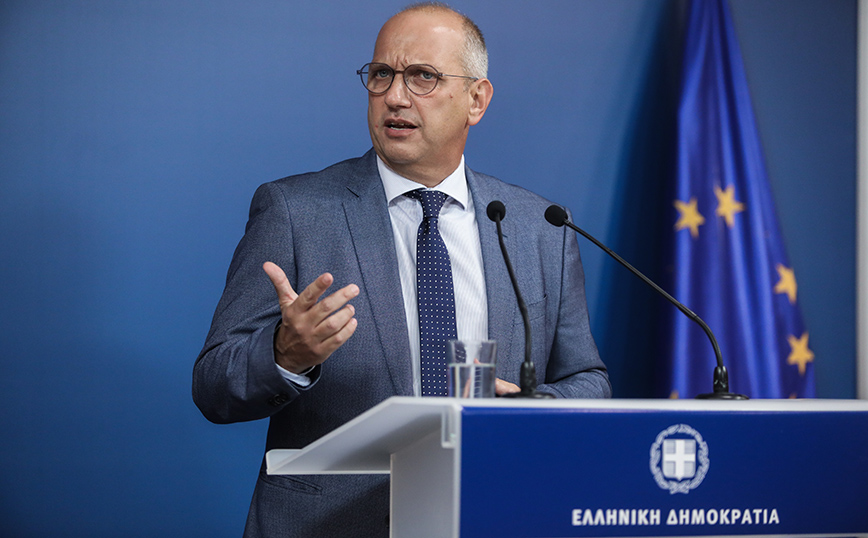 Οικονόμου: Ρητορικός παροξυσμός και υστερία από την Τουρκία – Έχουμε την ικανότητα να αντιμετωπίσουμε κάθε πρόκληση