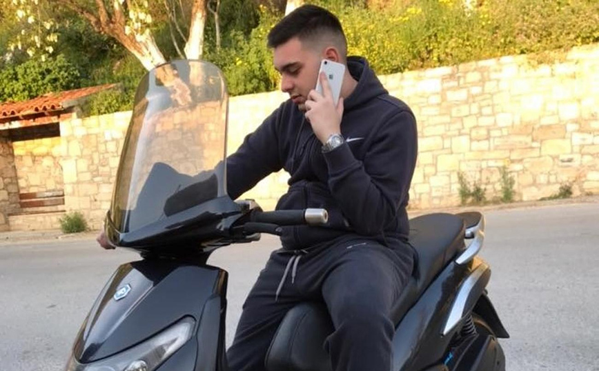 Ο 20χρονος Γιώργος που σκοτώθηκε σε τροχαίο στην Κρήτη Ο 20χρονος Γιώργος που σκοτώθηκε σε τροχαίο στην Κρήτη