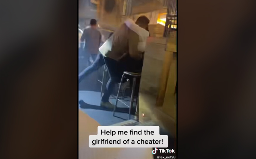 Φιλούσε μια άλλη γυναίκα στο κλαμπ την ώρα που η κοπέλα του ήταν στην τουαλέτα – Χαμός με το βίντεο στο TikTok