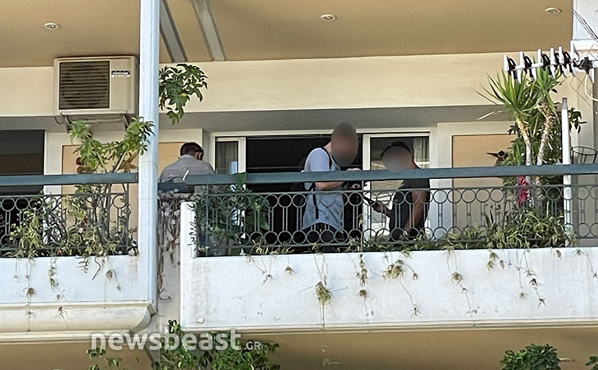 Θρίλερ στην Κυψέλη: Έβγαινε δυσοσμία από διαμέρισμα και βρήκαν νεκρό ηλικιωμένο ζευγάρι – Με μώλωπες στο σώμα ο άνδρας