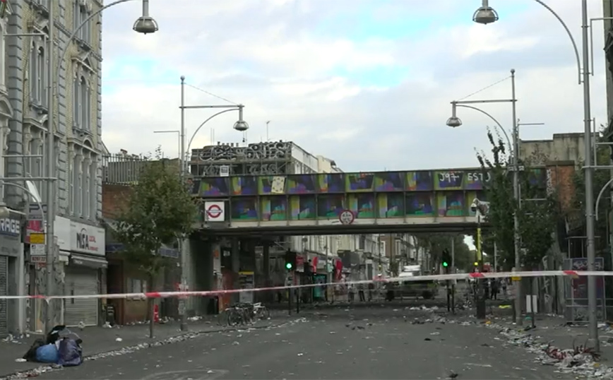 Βρετανία – Επίθεση με μαχαίρι στο καρναβάλι του Νότινγκ Χιλ: Νεκρός 21χρονος ράπερ