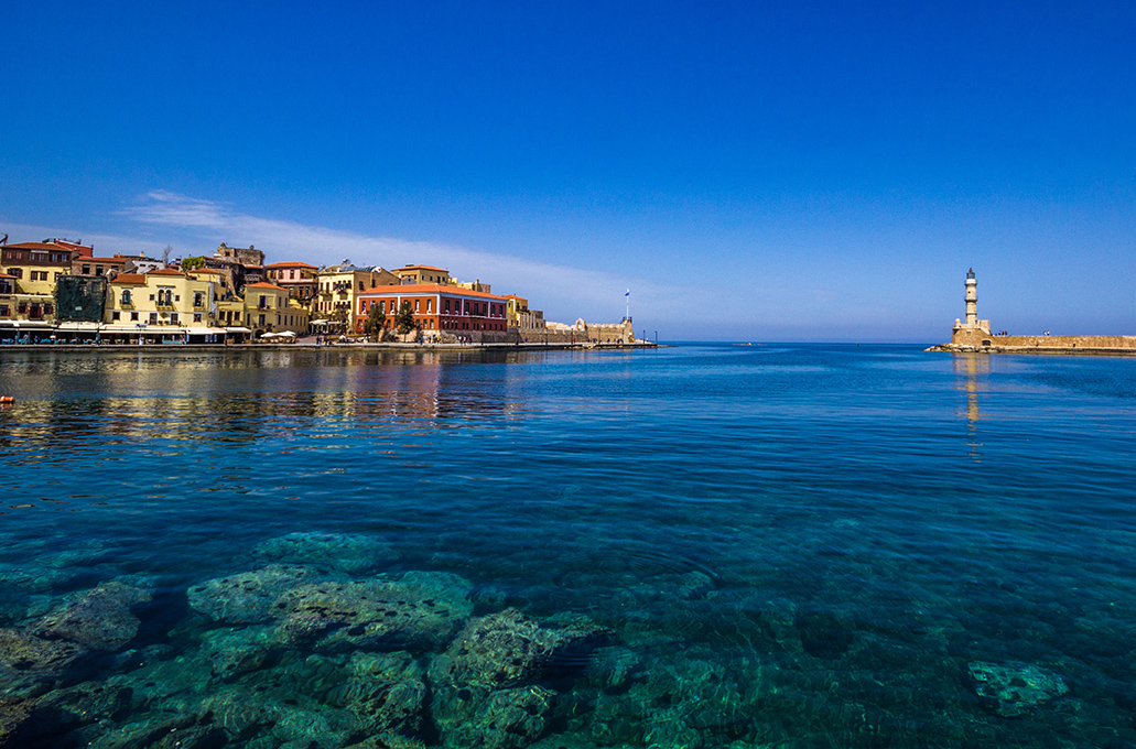 Παλιό Λιμάνι Χανίων: Το μέρος όπου πάντα θα επιστρέφετε στην Κρήτη