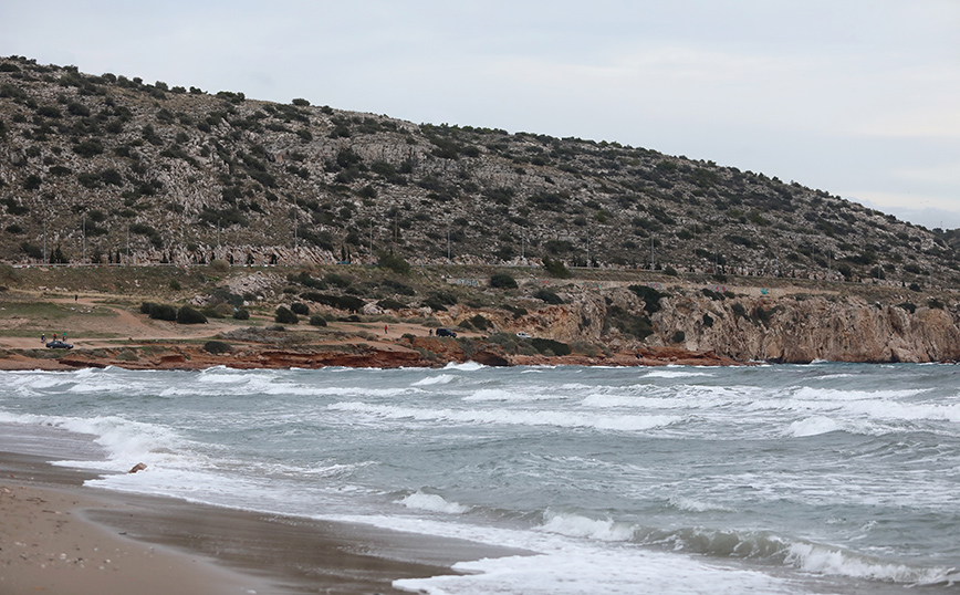 Πνίγηκε 56χρονος σε παραλία της Βάρκιζας