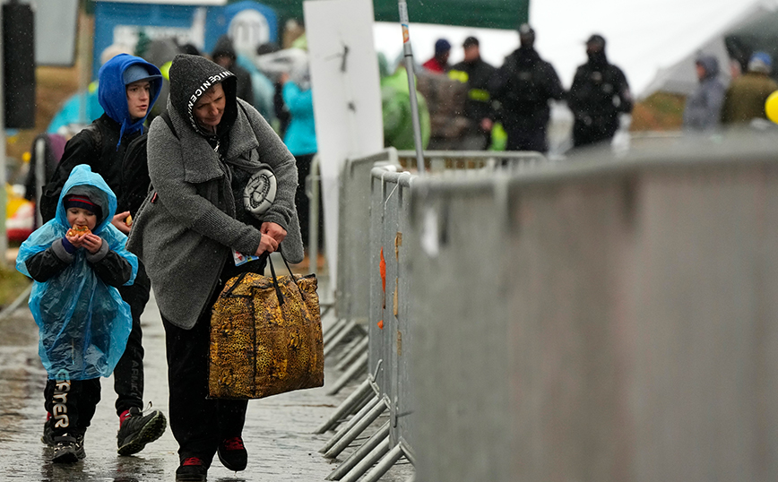 Πρόσφυγες απο την Ουκρανία στην Πολωνία Πρόσφυγες απο την Ουκρανία στην Πολωνία