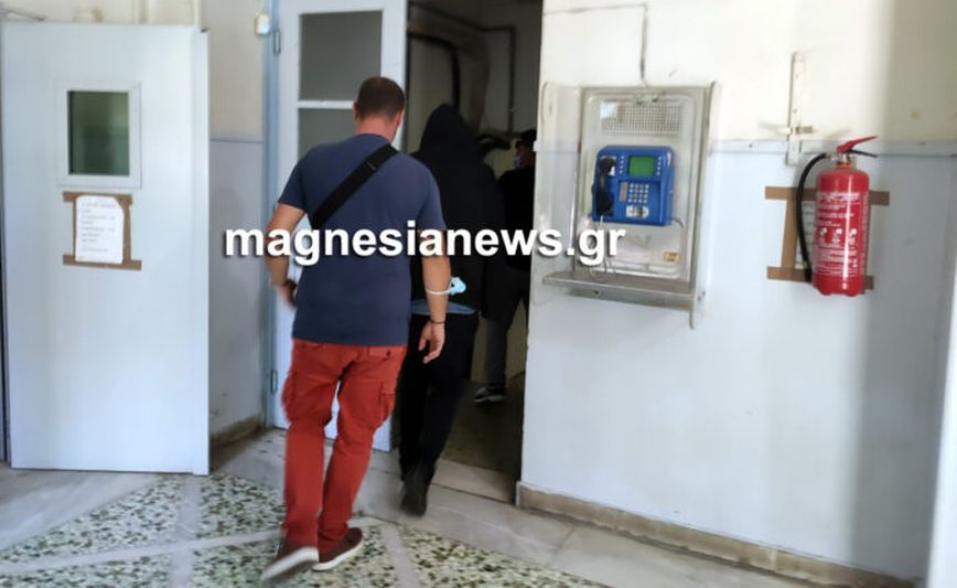 Σκιάθος: Προφυλακιστέος ο υποπυραγός – Υποδυόταν τον ανήλικο σε sex forum