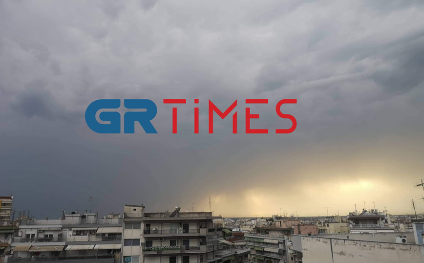 «Μαύρισε» ο ουρανός στη Θεσσαλονίκη – Άνεμοι και χαλάζι «χτυπούν» την Κεντρική Μακεδονία