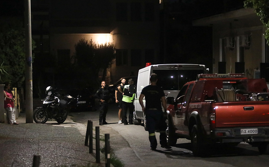 Συναγερμός στη Νέα Σμύρνη: Εντοπίστηκε βλήμα του Β΄ Παγκοσμίου Πολέμου σε μονοκατοικία – Δείτε εικόνες από το σημείο
