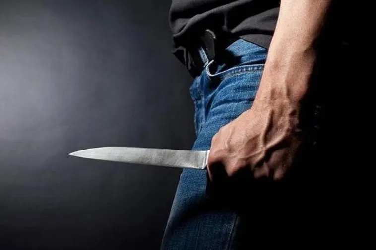Ενδοοικογενειακό επεισόδιο στη Χαλκίδα: Άνδρας τραυμάτισε με μαχαίρι τη σύζυγό του