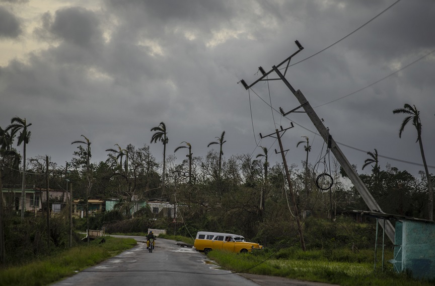 Κούβα: Ολόκληρη η χώρα έμεινε χωρίς ρεύμα μετά το χτύπημα του κυκλώνα Ίαν