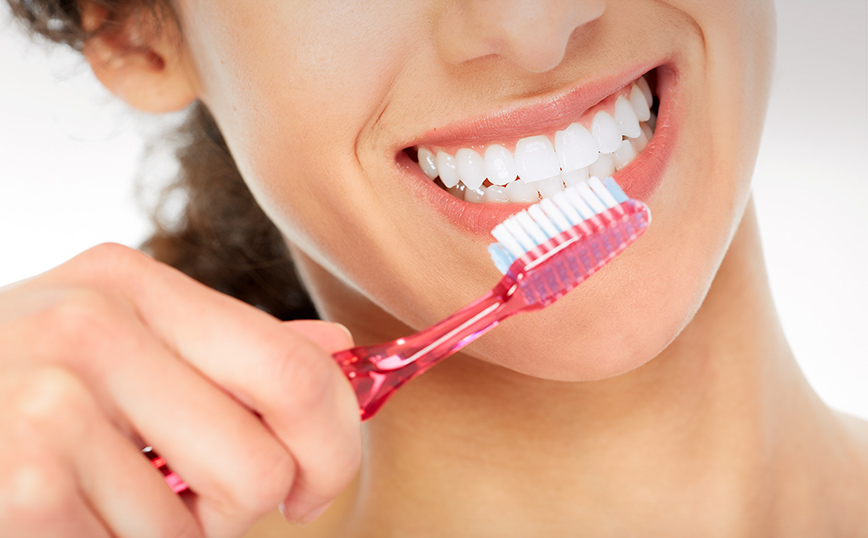 Βούρτσισμα δοντιών Βούρτσισμα δοντιών