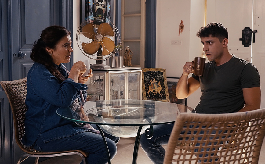 Η Γη της Ελιάς Η Γη της Ελιάς