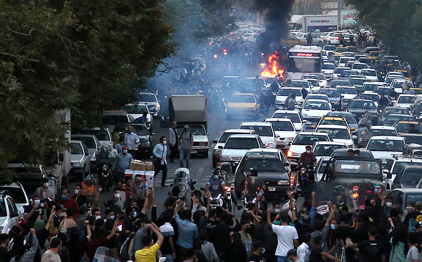 Ιράν: Τουλάχιστον 76 νεκροί στις διαδηλώσεις &#8211; Έξι γυναίκες και τέσσερα παιδιά στα θύματα