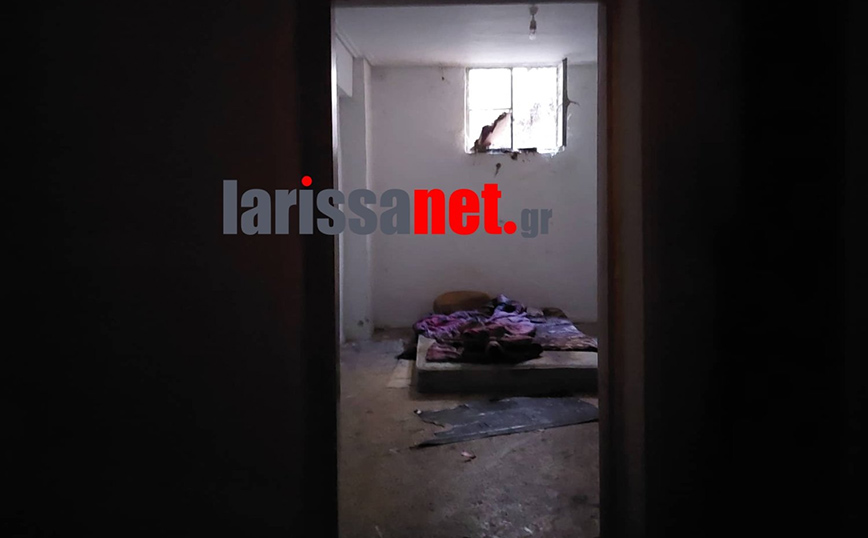 Γυναικοκτονία στη Λάρισα: Εικόνες από το δωμάτιο που βρέθηκε νεκρή η 35χρονη
