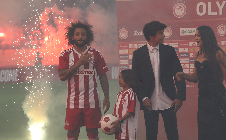 ΥΠΟΔΟΧΗ ΤΟΥ ΜΑΡΣΕΛΟ ΒΙΕΙΡΑ ΣΤΟ ΣΤΑΔΙΟ ΚΑΡΑΙΣΚΑΚΗ ΥΠΟΔΟΧΗ ΤΟΥ ΜΑΡΣΕΛΟ ΒΙΕΙΡΑ ΣΤΟ ΣΤΑΔΙΟ ΚΑΡΑΙΣΚΑΚΗ