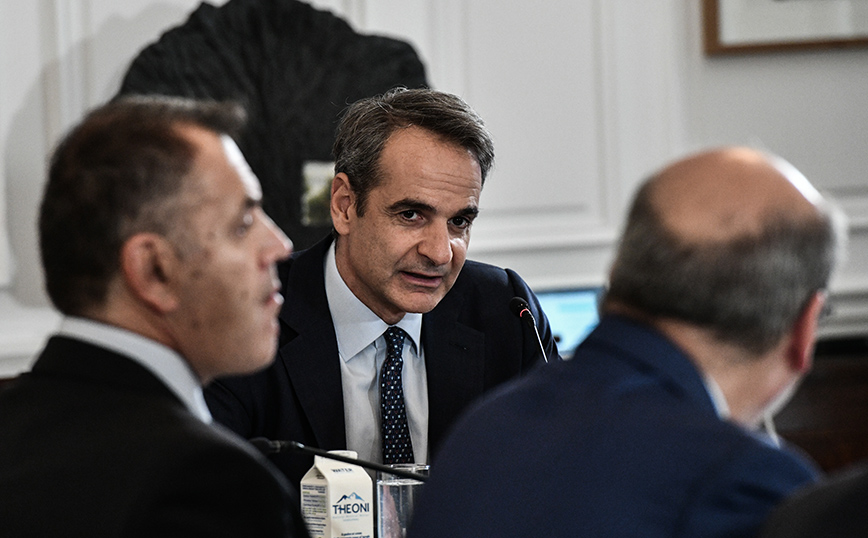 Μητσοτάκης στο υπουργικό για την Τουρκία Μητσοτάκης στο υπουργικό για την Τουρκία