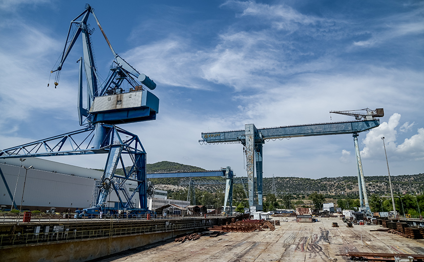 Πρόταση να συντηρούν τις υπερσύγχρονες φρεγάτες τους στα ναυπηγεία Ελευσίνας ετοιμάζονται να καταθέσουν οι ΗΠΑ