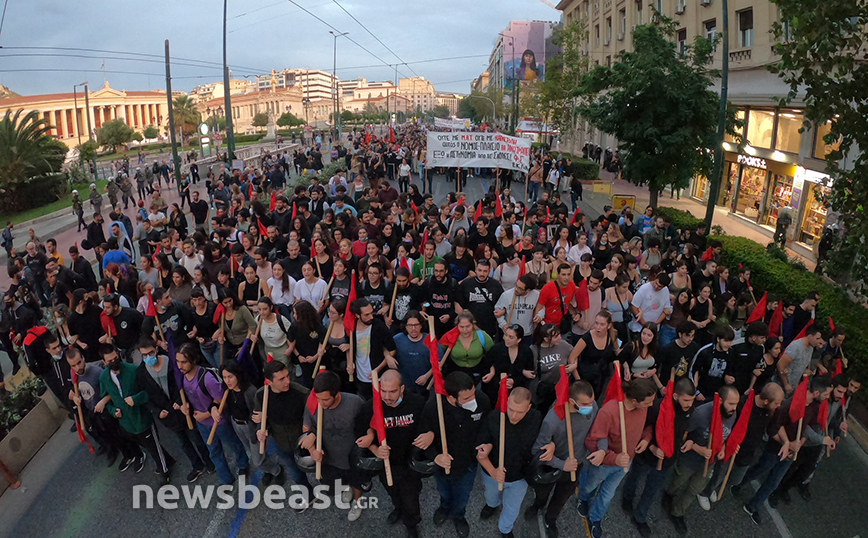 Φοιτητικό συλλαλητήριο στα Προπύλαια – Έκλεισε η Πανεπιστημίου