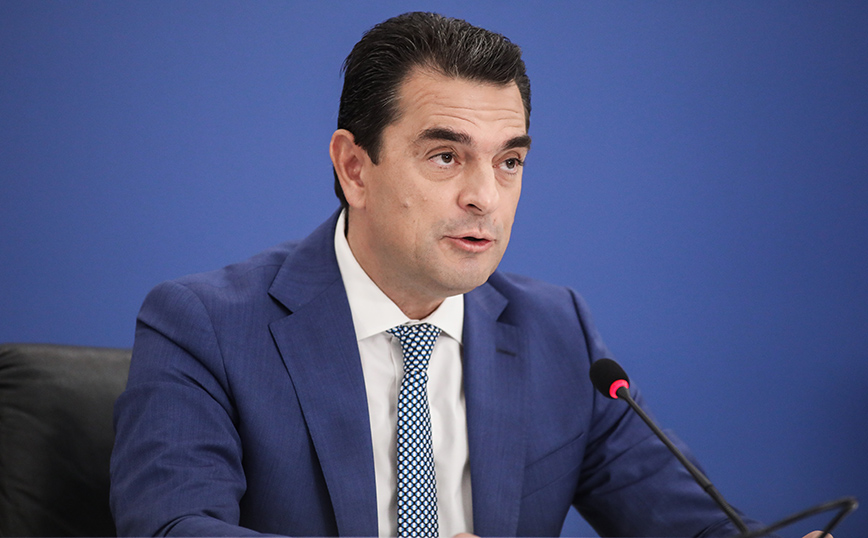 Σκρέκας: Όσο διαρκεί η ενεργειακή κρίση θα υπάρχει επιδότηση στους λογαριασμούς ρεύματος