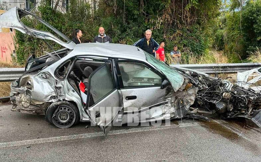 Σύγκρουση φορτηγού με ΙΧ Σύγκρουση φορτηγού με ΙΧ