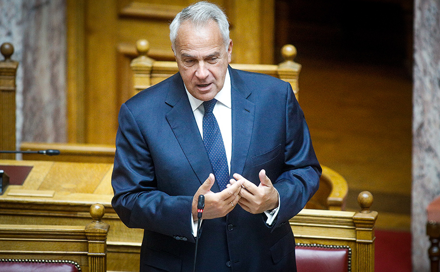 Η βόλτα του Γ. Δημητριάδη και ο ρόλος Βορίδη – Με βάρδιες τα υπουργεία, έρχεται λουκέτο στα υποθηκοφυλακεία