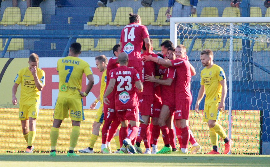 Super League 1: Στη 2η θέση ο Βόλος με τεράστια ανατροπή επί του Παναιτωλικού – Δείτε τα γκολ