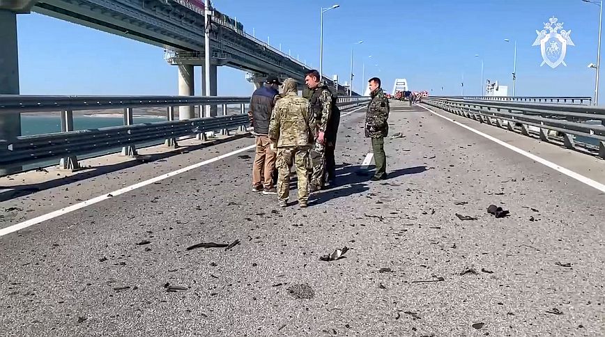 Έκρηξη στην Κριμαία: Διαφωνία Κιέβου και Μόσχας για τον οδηγό του φορτηγού