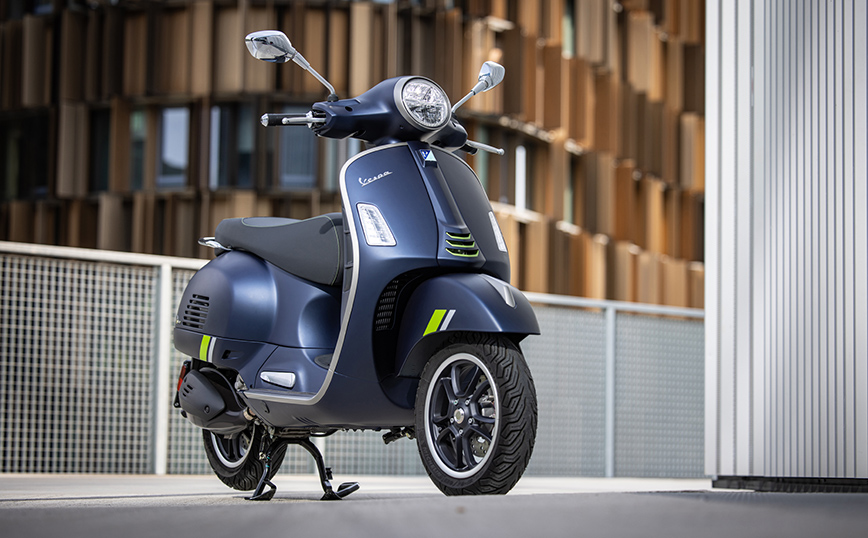 Η νέα Vespa GTS έρχεται με δώρα